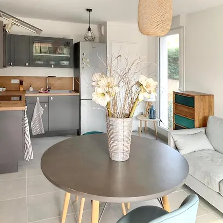 Apartman A Avec Jardin *