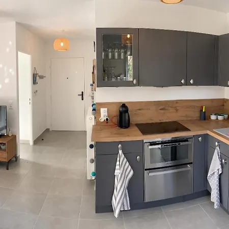 A Avec Jardin Apartment *